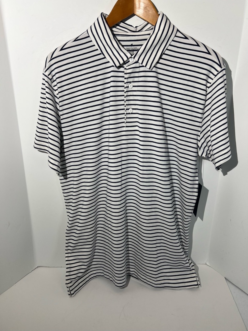 Fabletics White Polo with Blue Stripes men’s large‎